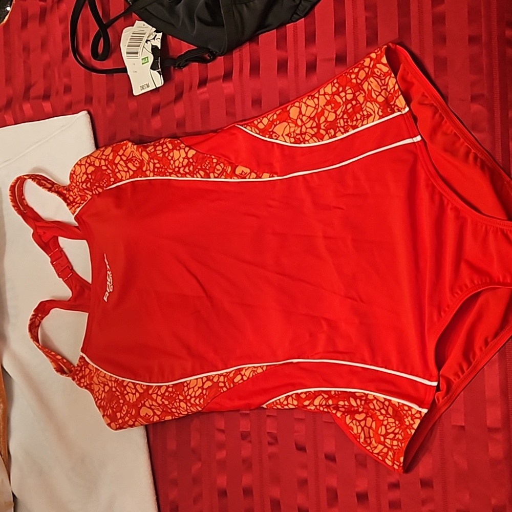 ๐ Roots Red Swimsuit - One Piece - Picture 2 of 5
